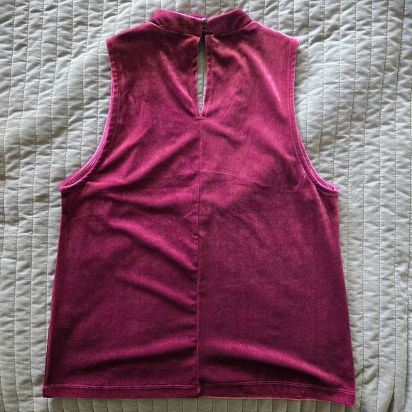 Charlotte Russe Purple Crushed Velvet Turtleneck Keyhole Tank Top Size M - Picture 2 of 3